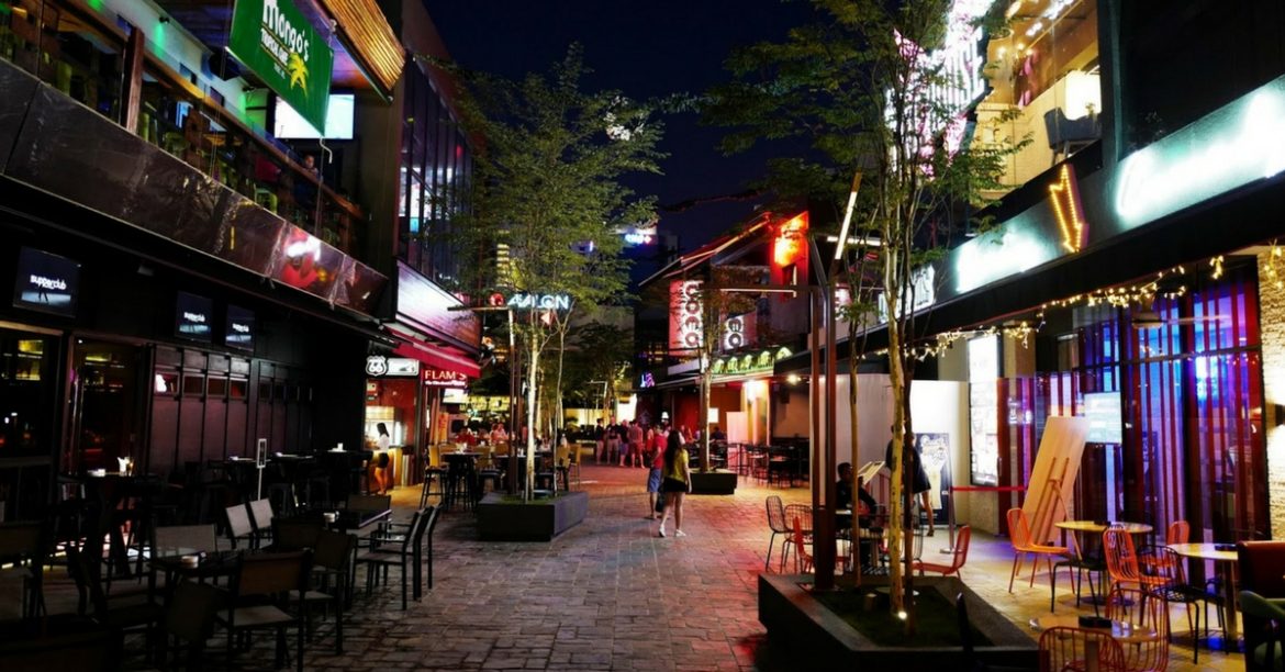 Monday Blues? Not Anymore With These 5 Fabulous Places to Drink and Chill Out On Weekdays