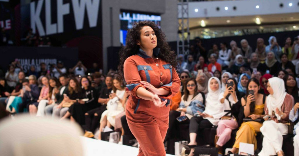 Min Luna Proves That Beauty Is #NotFragile At KL Fashion Week