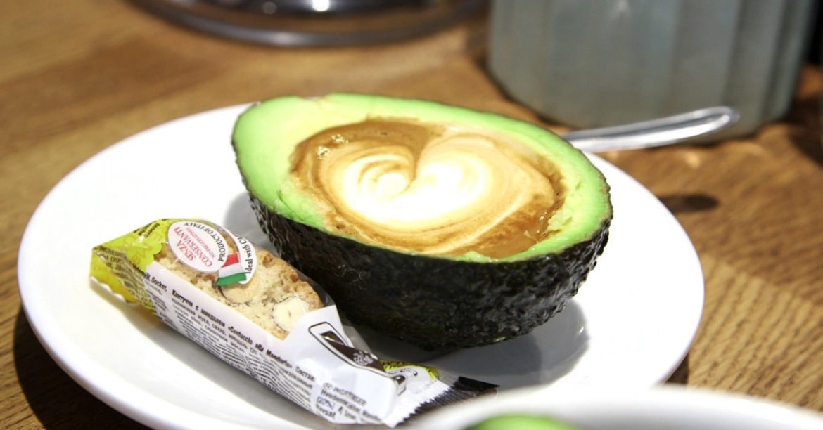 Avolatte And 8 Different Kinds Of Avocado Delicacies To Satiate Your Avo-Cravings!