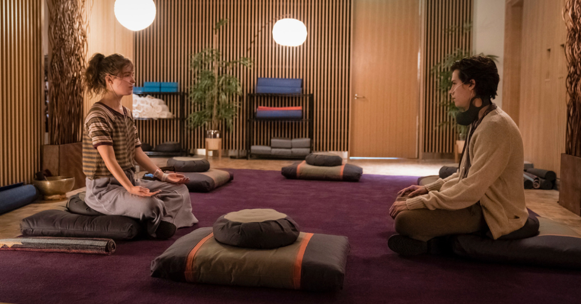 “Five Feet Apart” Breathes In Fresh Perspective To Our World View Towards Love. Here’s The Tea On It.