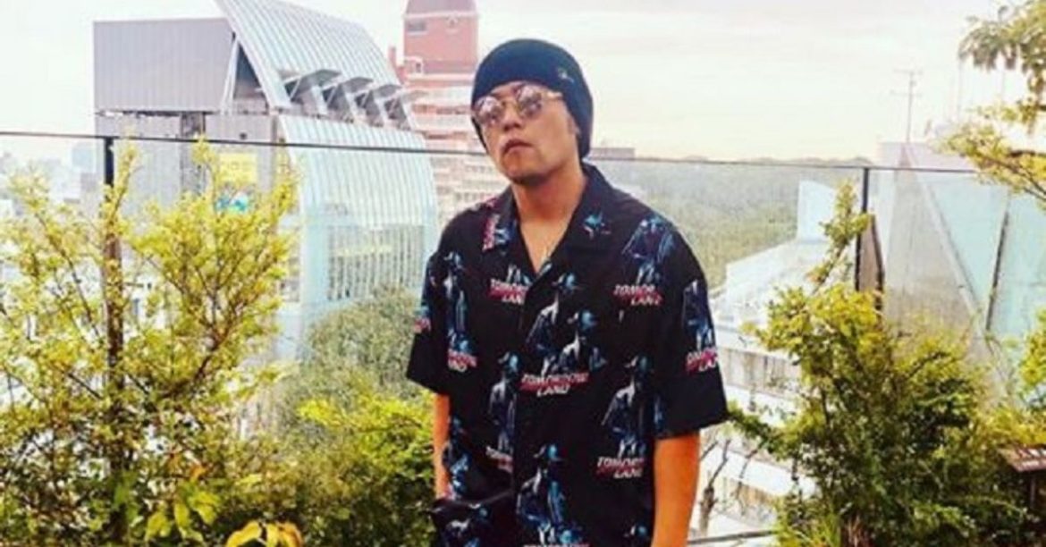 Jay Chou Was Mistaken For A Yakuza Boss, Scaring Away Customers In A Japanese Cafe!