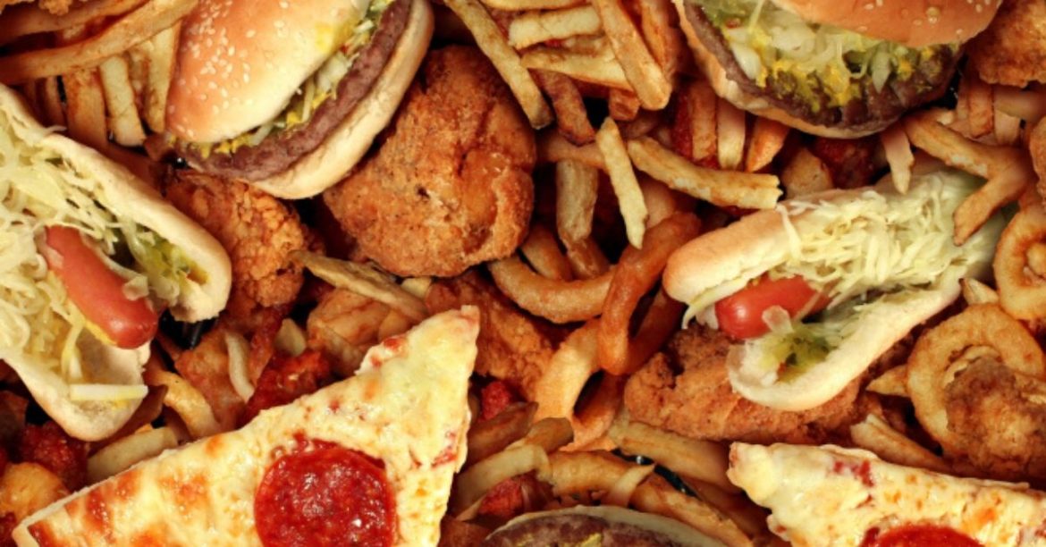 7 Bad Eating Habits You Need to Stop Right Now