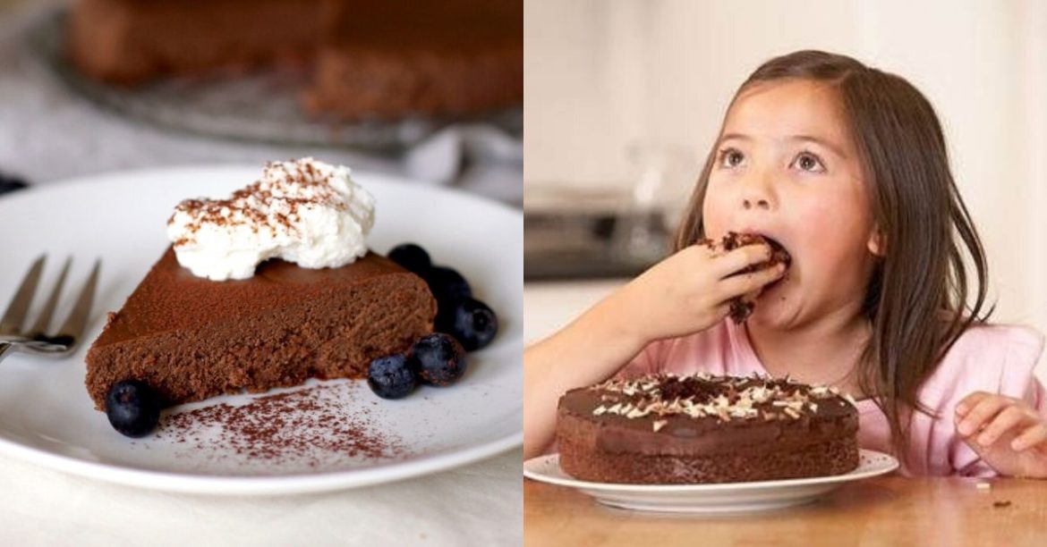 Try This Really Simple 3-Ingredient Chocolate Cake Recipe
