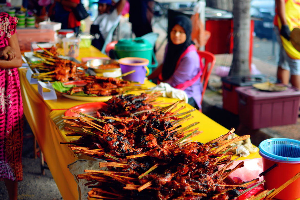 FOOD HUNTING AT BAZAAR RAMADHAN 2022