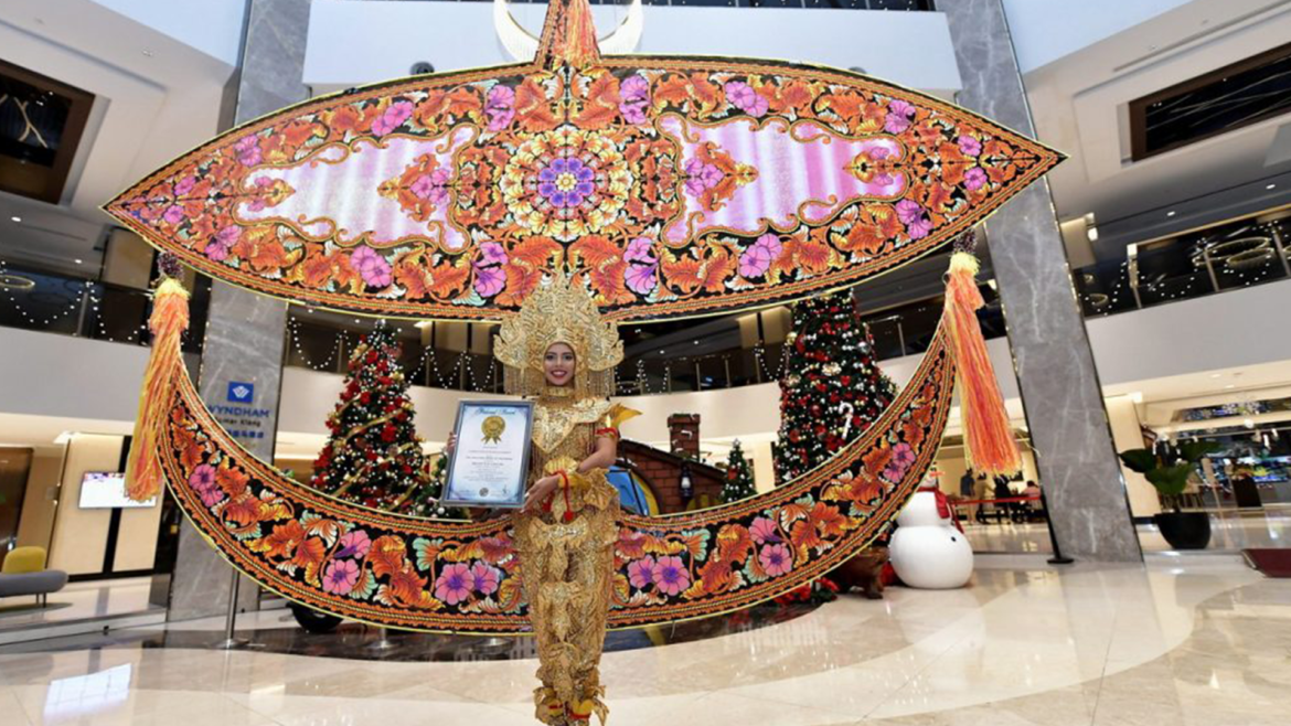 GROUNDBREAKING TRIUMPH: MRS. MALAYSIA SECURES INAUGURAL ‘MOST ORIGINAL COSTUME’ CROWN AT PRESTIGIOUS MRS. WORLD 2023 PAGEANT