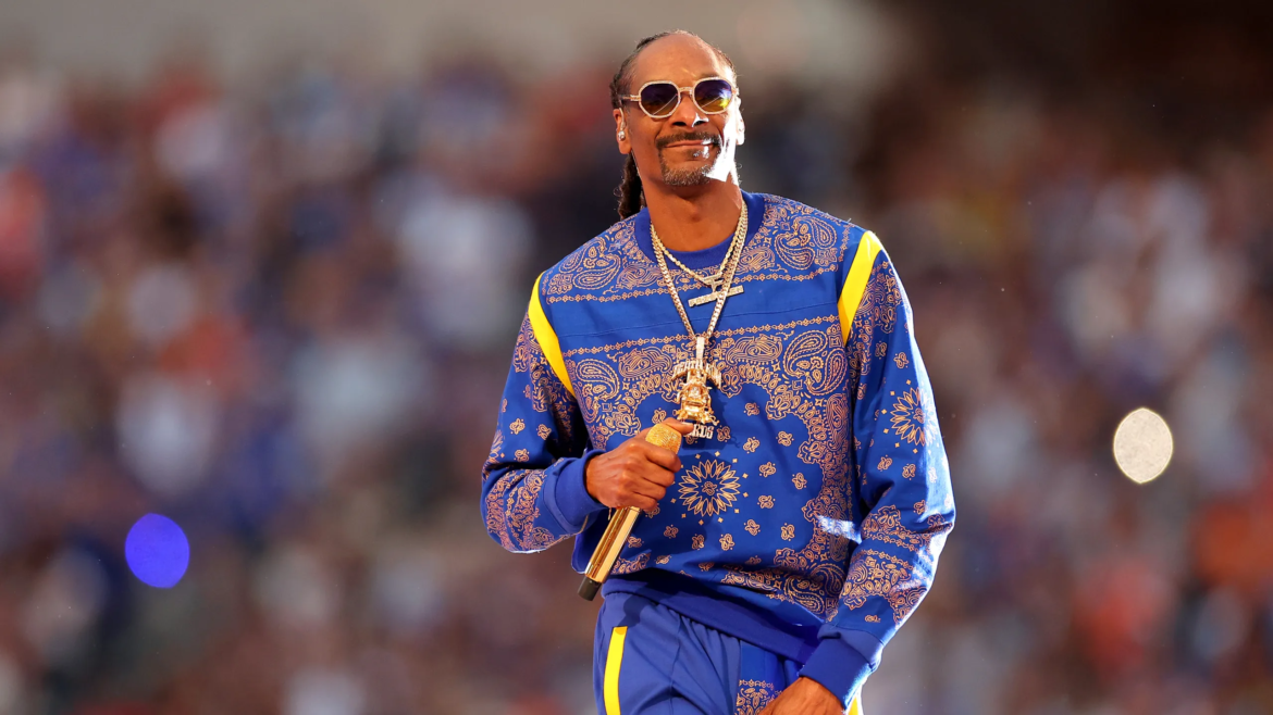 AMERICAN RAPPER, SNOOP DOGG SET TO CARRY THE TORCH IN THE PARIS OLYMPICS 2024