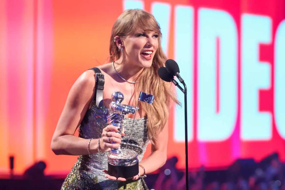 TAYLOR SWIFT WON SIX VMAS AT THE 2024 CEREMONY