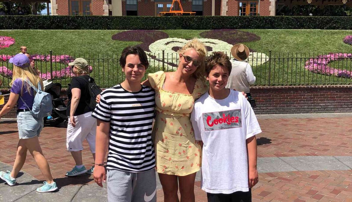BRITNEY SPEARS AND SON JAYDEN, 18, REUNITE AT HER HOME IN L.A. AFTER HIS MOVE TO HAWAII: ‘MADE HER HAPPY’